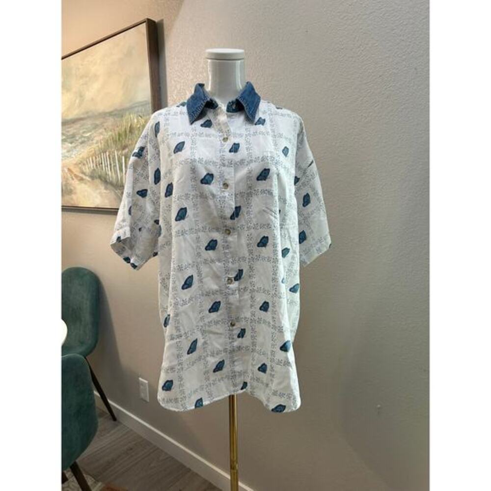 Vintage Quizz Again Butterfly Print Denim Collar Button-Up Shirt – Size‎ L